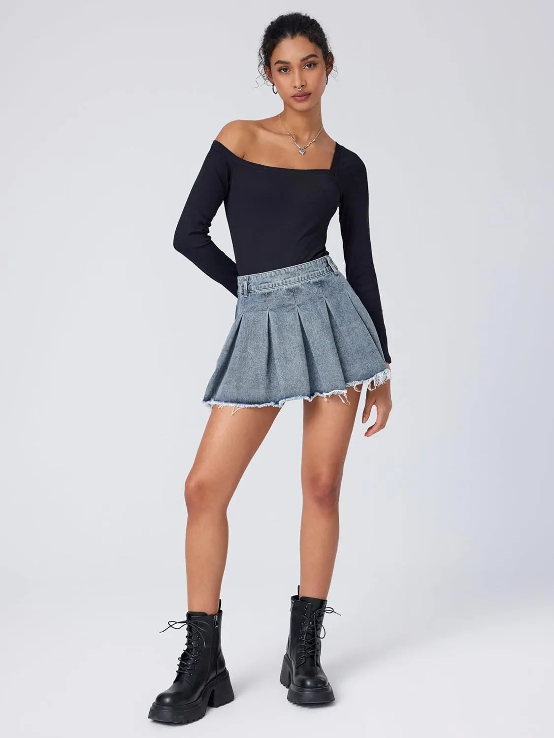 CIDER Women's Denim High Waist Pleated Raw Hem Mini Skirt