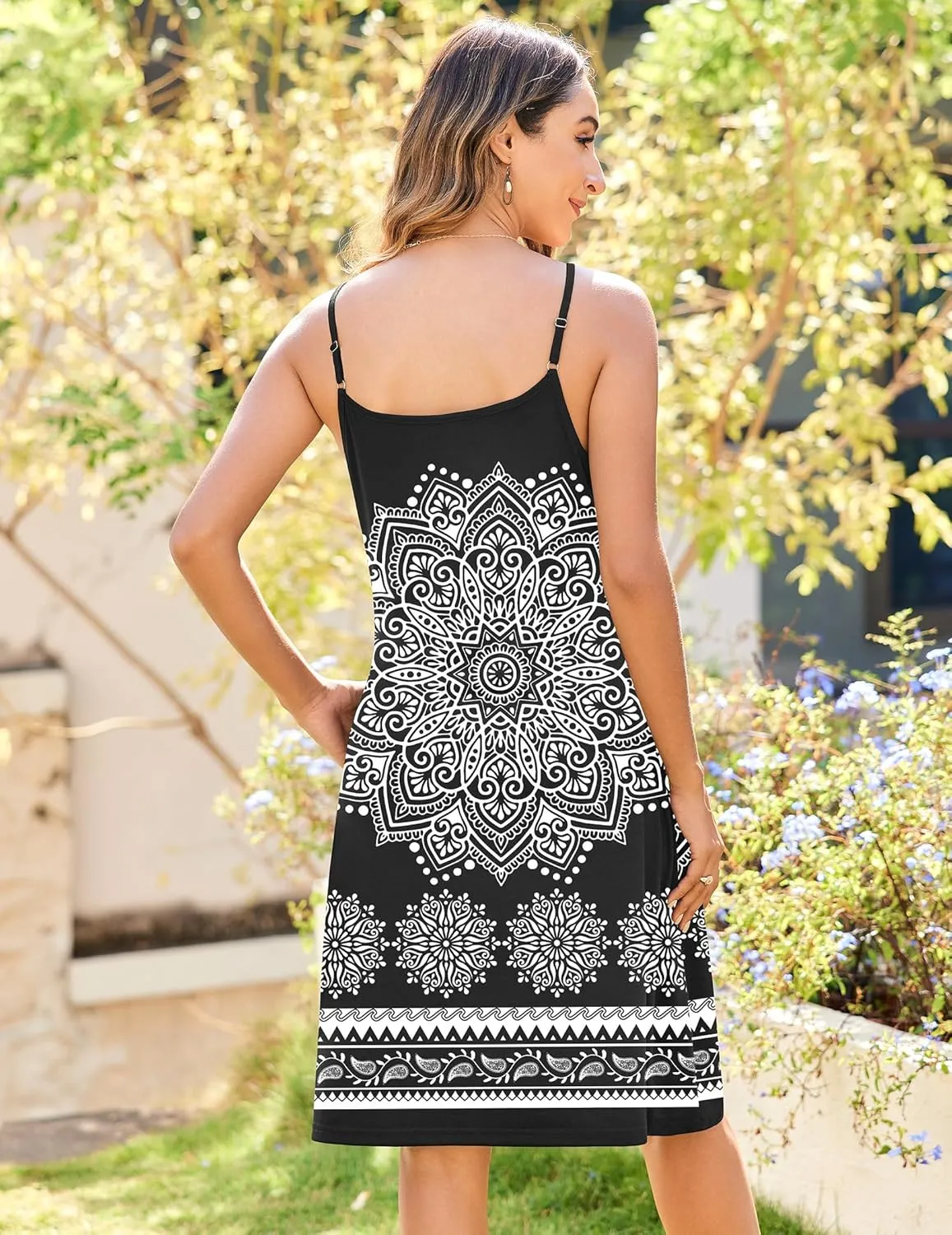Zeagoo Womens Summer Dress 2025 Loose Sleeveless Tshirt Dress V Neck Mini Dress Beach Sundress with Pockets